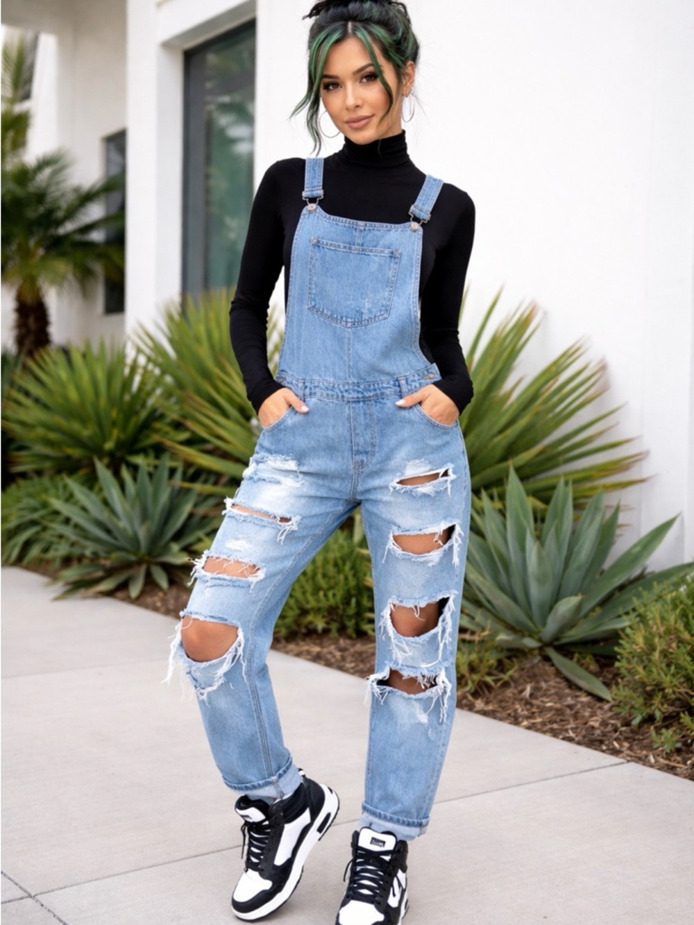 🦋🤍 ZEE GEE WHY Distressed Blue Overalls 🤍🦋